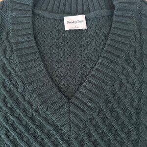 Sunday Best Peggy V-Neck
